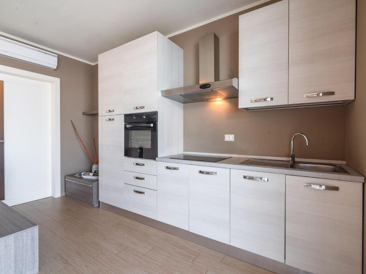 Belvilla By Oyo Casa Giada Marone Luaran gambar
